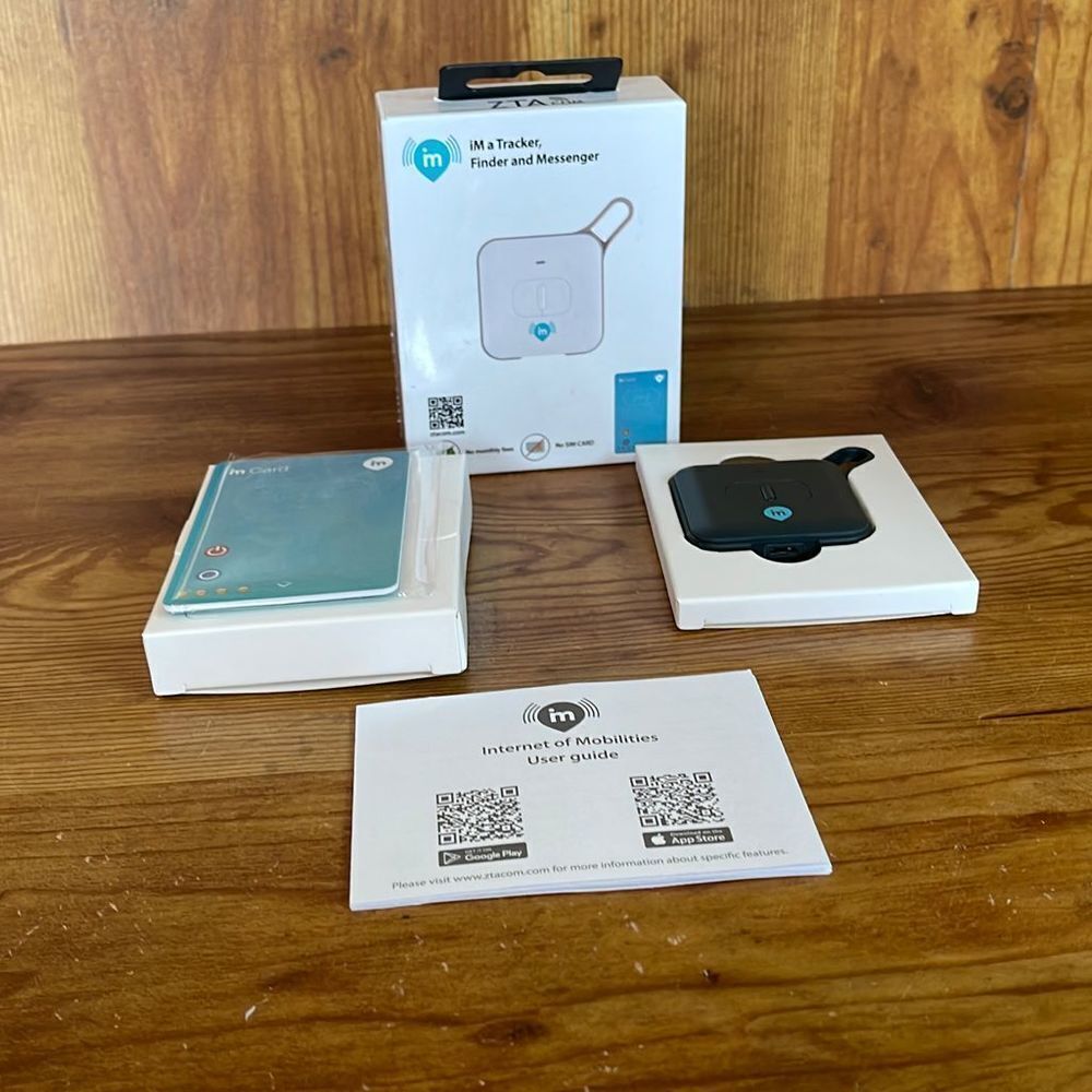 iM Series iM Card & iM‎ Plus smart GPS Tracker , Finder and Messenger